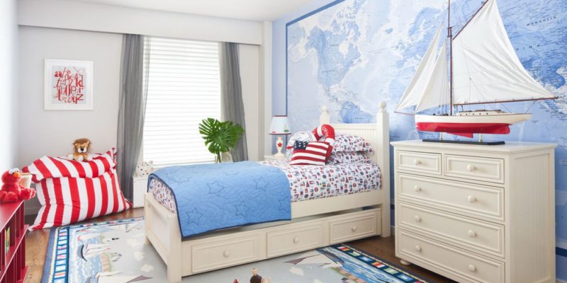 Tapeta z mapą świata sprawdzi się zarówno w pokoju młodszego dziecka, jak i nastolatka